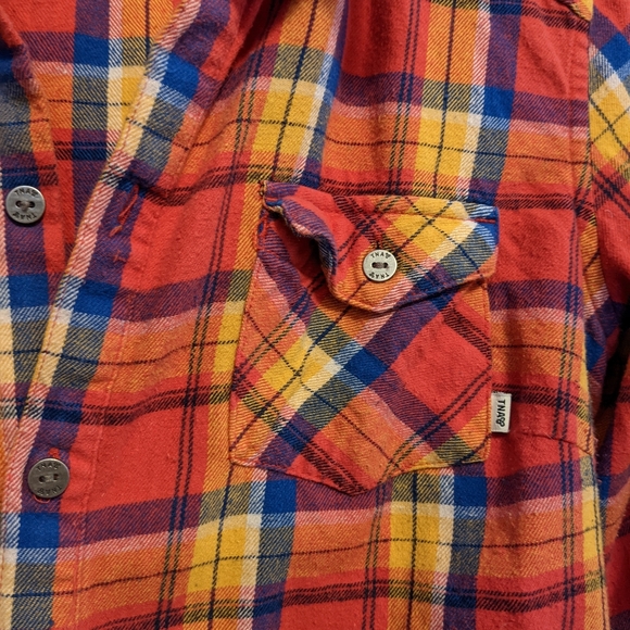 2/25 🌹TNA flannel - Picture 2 of 3